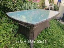 Toller, großer Rattan Gartentisch