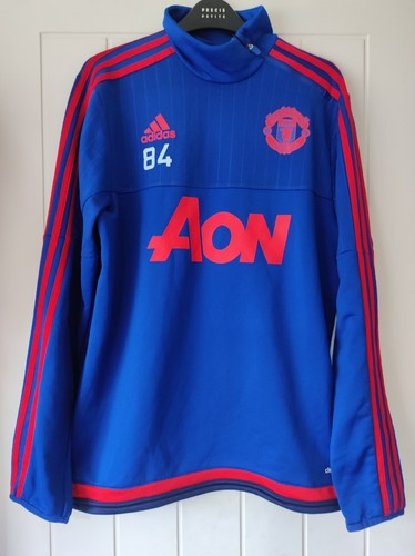Manchester united player - united,