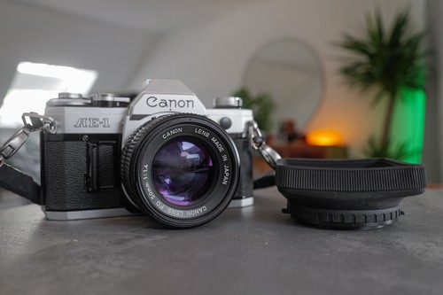 Canon 50mm f - +, f/1.4