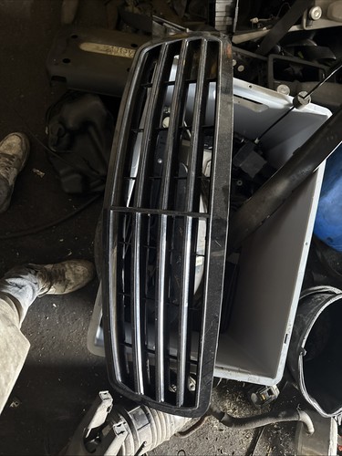 W211 kühlergrill vor mopf - w211,