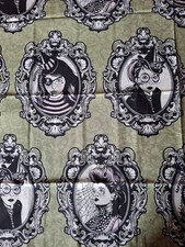 Patchworkstoff von Tula Pink, Nightshade - Original von 2011 in Olivgrün