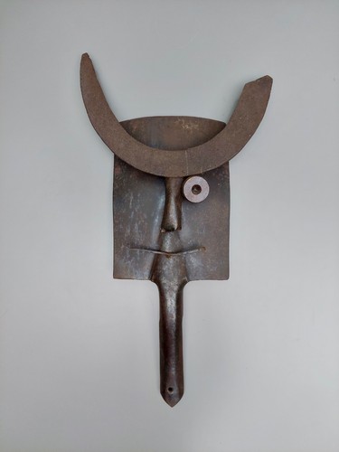 Eisen skulptur helmut - eisen,