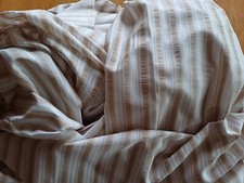 seidiger weiß braun