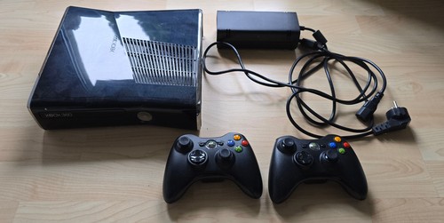 Xbox 360 slim - 360,