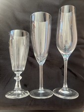 3 Sektkelche, Verschiedene