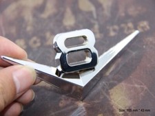 V8 Chrom Auto Emblem car