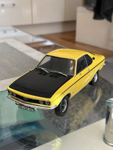 Opel manta yellow black - manta, gt/e