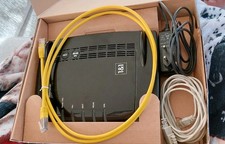 Fritz Box 7560/1&1 HomeServer mit  Strom-Kabel
