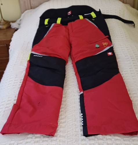 Forst-Schnittschutz-Bundhose