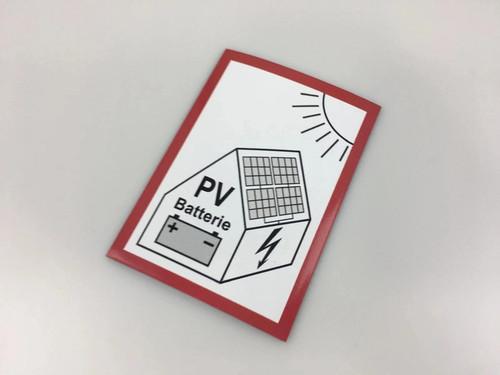Schild anlage mit - pv-anlage,