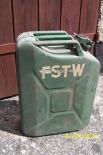 Alter Militär- Benzinkanister 20l in sehr gutem Zustand