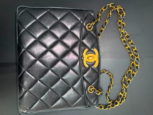 Chanel vintage big cc - chanel,