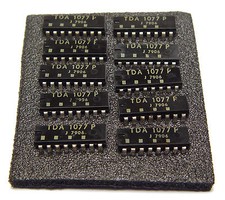 10x TDA1077 / TDA 1077 P, Telefon Zweiton-Generator IC, DIL 16, NOS