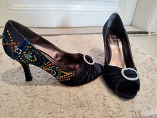 Pumps marineblau navy extravagant Vintage Rockabilly Pfau Peeptoe Schnalle Satin