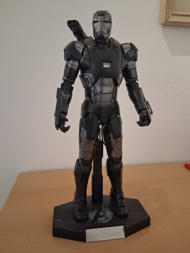 Hot toys war - war, ii