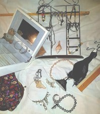 Schmuckbox Holz, Schmuckständer 2x Holz, Metall, Messing,  Halsketten, u.a.