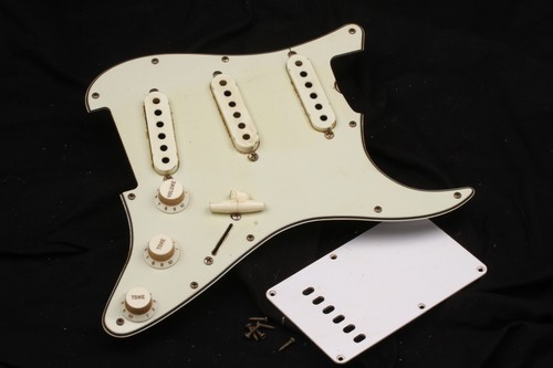 Aged greenish pickguard - aged,