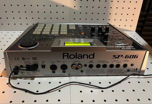 Roland 606 sampling - roland, sp-606