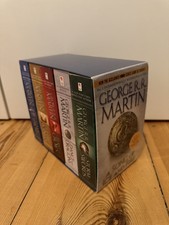 George R. R. Martin's A Game of Thrones 5-Book Boxed Set (Song of Ice and Fire )