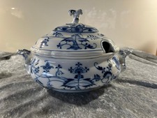 Sehr alte Suppenterrine