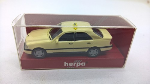 Herpa 042031 mercedes c200 - herpa,