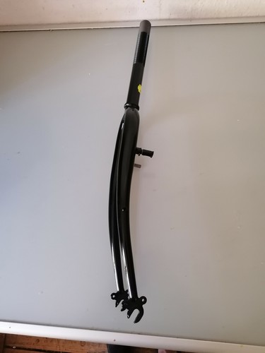 Neue trekking starrgabel - 28",