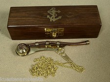 Bootsmannpfeife mit Kette aus Mesing ca. 12,5 cm in dekorativer Holzbox