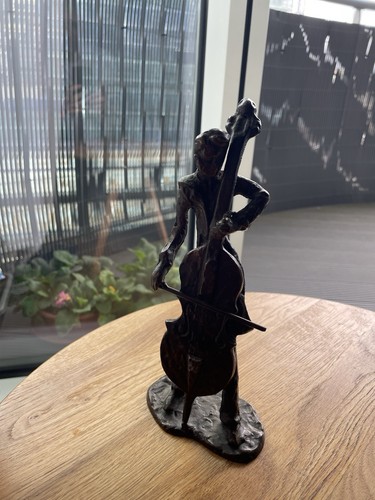 Bronze jazz musiker cellist - bronze,