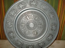 altes rundes Tablett massiv