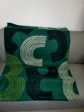 Schöner großer Schal Stola gestrickt grün mehrfarbig Superweich!