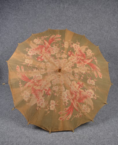 Antiker sonnenschirm vintage - antiker,