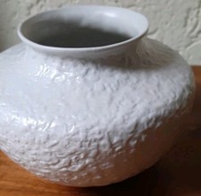 Weiße Vase Porzellan Bisquitporzellan Metzler & Ortloff Ilmenau Germany 60er 70e