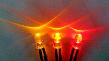 12V Flackerlicht 3x 3mm LED gelb, orange, rot - Brandflackern, brennendes Haus