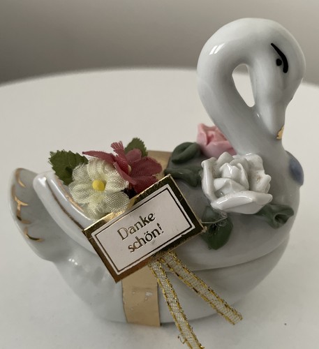 Porzellanfigur schwan - porzellanfigur,