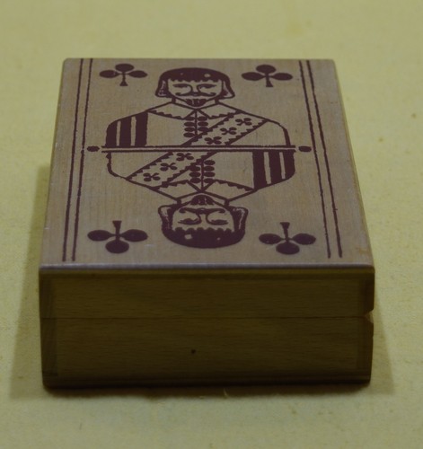 Spielkartenbox mit frz