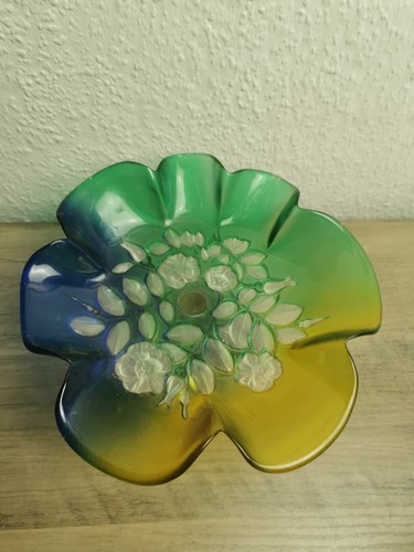 Schöne bunte alte schale - schöne,