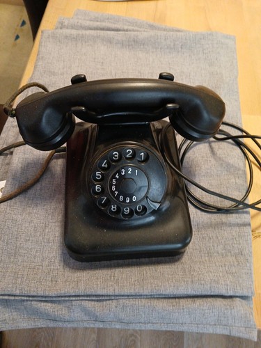 Telefon antik aus - , schwarz