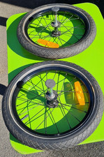 Räder von Fahrradanhänger