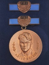 DDR FDJ Artur Becker Orden