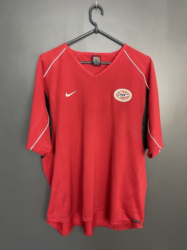 Psv eindhoven 2001 - eindhoven, 2001/2002