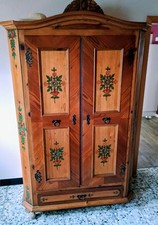 Wunderschöner Kleiderschrank Österreich Anfang 40er Jahre