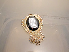 80er J. Brosche Kamee aus Glas