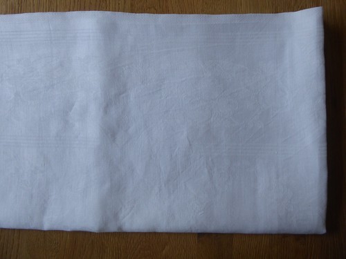 Tischdecke weiß mit - in,