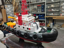 RC - 70 Arbeisboot mit Löschkanone