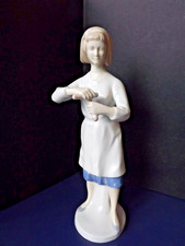 Krankenschwester Laborantin Gräfenthal Porzellan Figur DDR junge Frau im Kittel