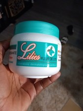 Lilies Fleur de Lys Lightening