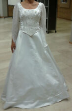 Hochzeitskleid zweiteilig mit Stickerei