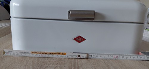 Brotkasten aus metal der firma - aus,