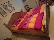 Doppelbett 200x180 cm, massiv