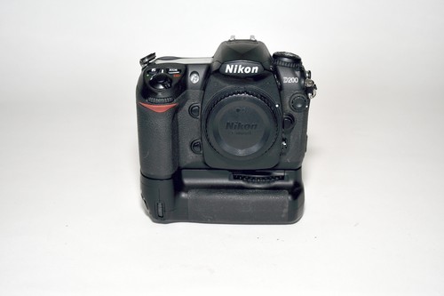 Nikon d200 2mp - d,